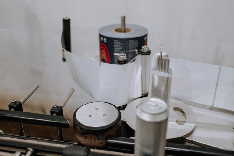 What Canadian Food Manufacturers Need to Know About Bilingual Labelling Under SFCR